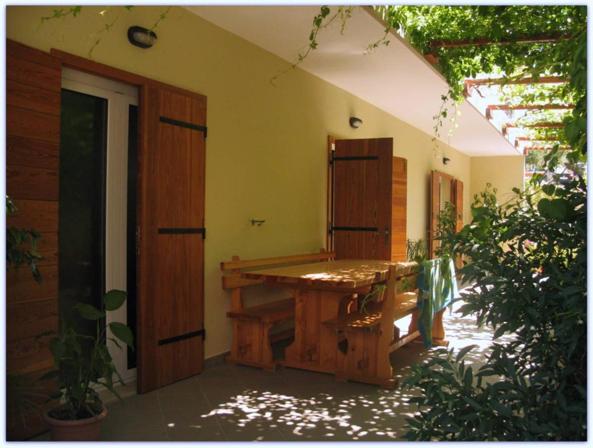 Bubi Hvar Apartments 1 Hvar Town Eksteriør bilde